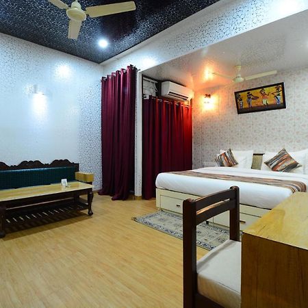 ג'איפור Hotel Bamboo Castle מראה חיצוני תמונה