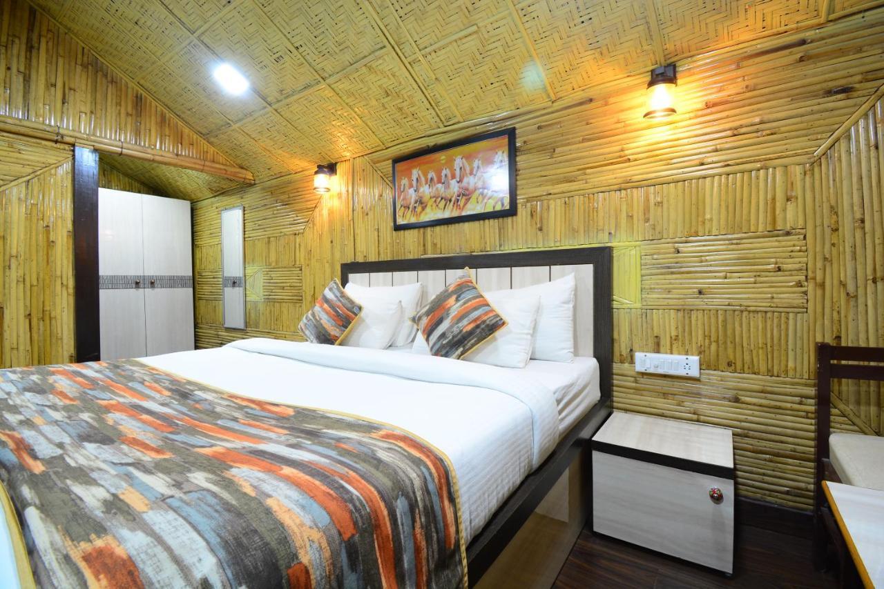 ג'איפור Hotel Bamboo Castle מראה חיצוני תמונה