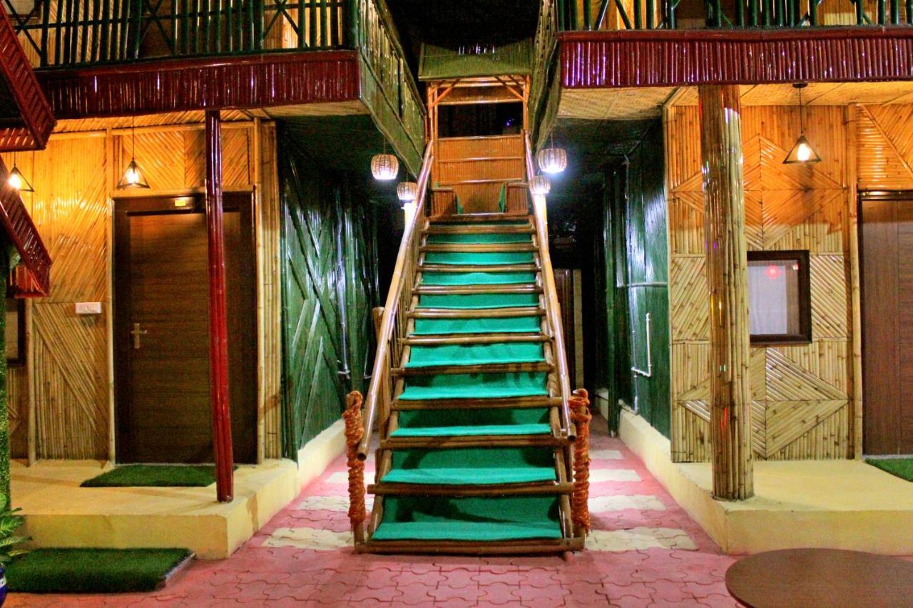 ג'איפור Hotel Bamboo Castle מראה חיצוני תמונה