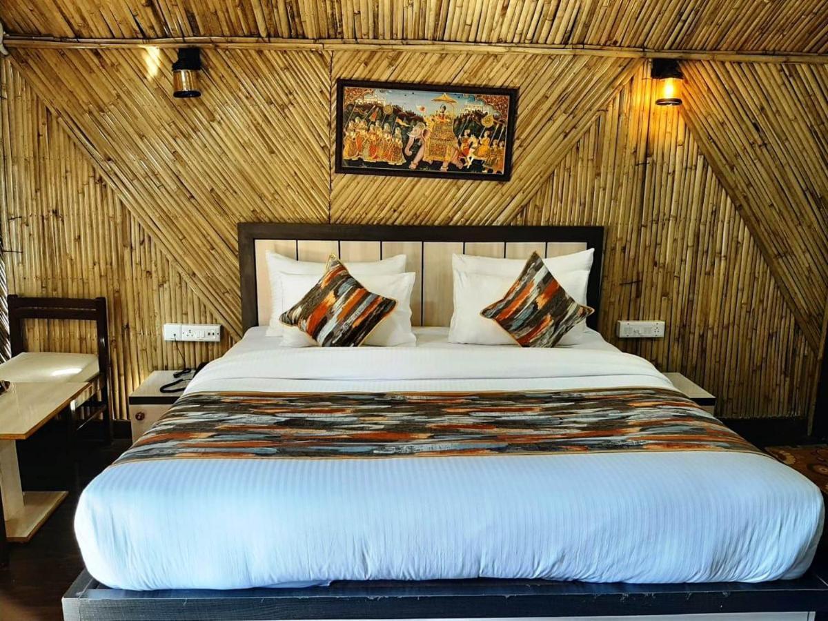 ג'איפור Hotel Bamboo Castle מראה חיצוני תמונה